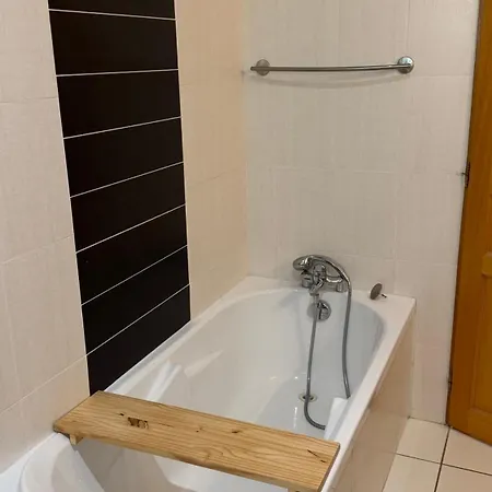 빌라 Maison Entiere 6 Personnes, 3 Lits, 2 Salles De Bains, Parking, Au Calme *