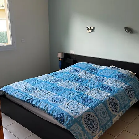 빌라 Maison Entiere 6 Personnes, 3 Lits, 2 Salles De Bains, Parking, Au Calme