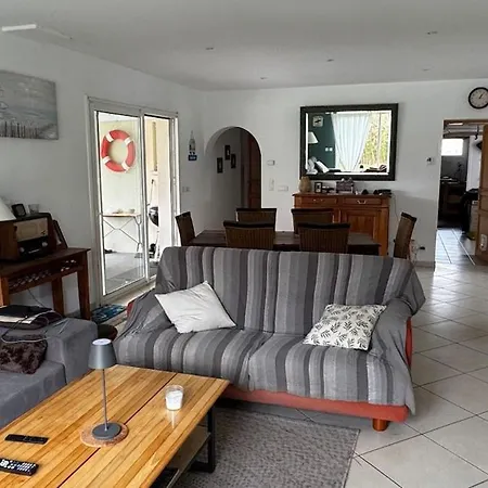 빌라 Maison Entiere 6 Personnes, 3 Lits, 2 Salles De Bains, Parking, Au Calme *