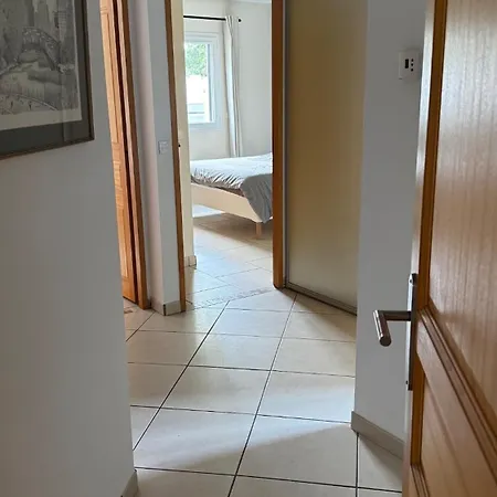 Maison Entiere 6 Personnes, 3 Lits, 2 Salles De Bains, Parking, Au Calme